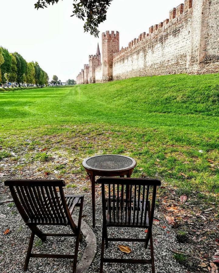 Medieval Palace - Luxury Suite - Per la Dolce Vita Montagnana  Exterior foto